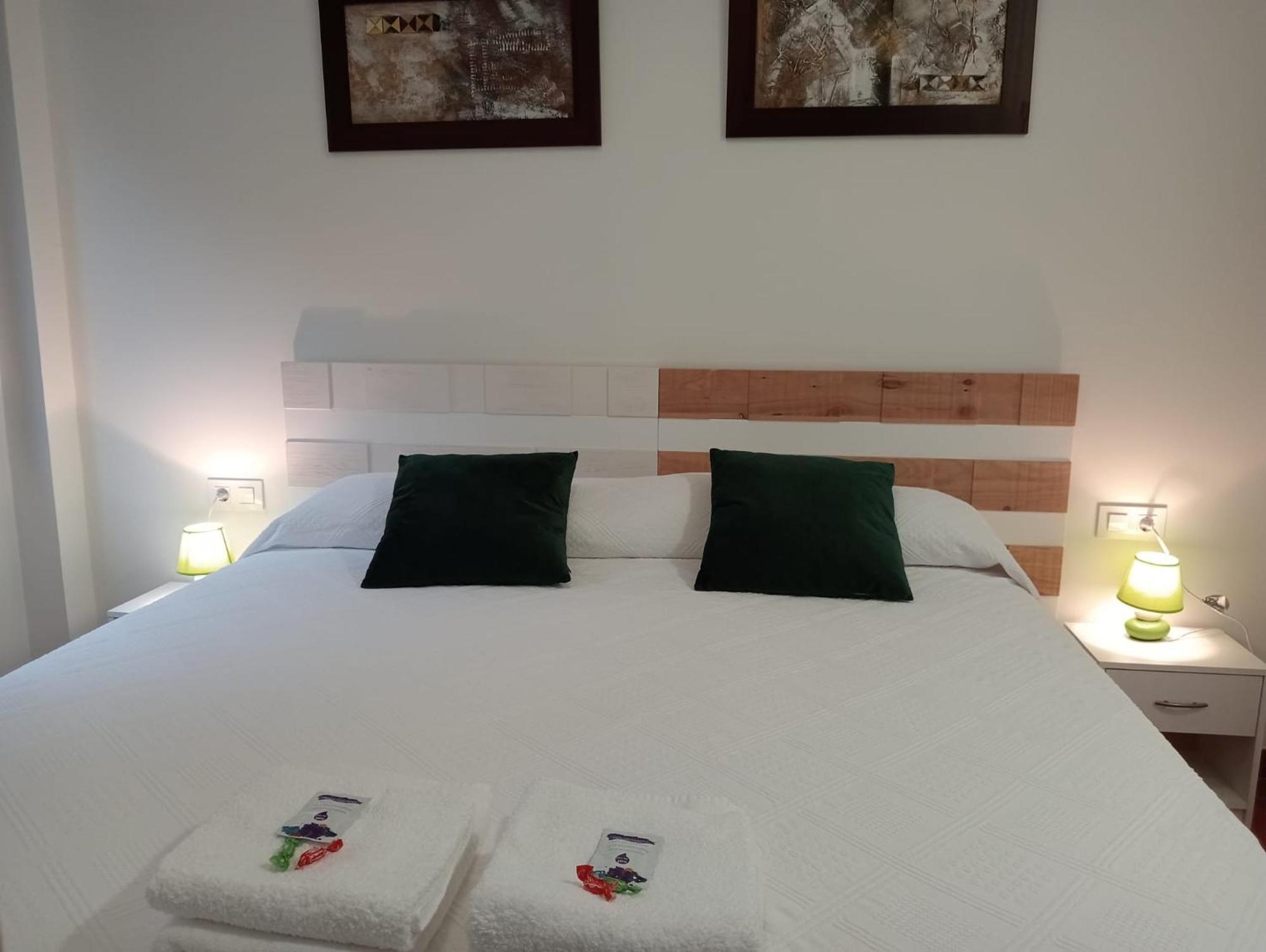 Apartamentos La Piedra En Pleno Centro Historico Con Dos Dormitorios Y Dos Banos Nájera Kültér fotó