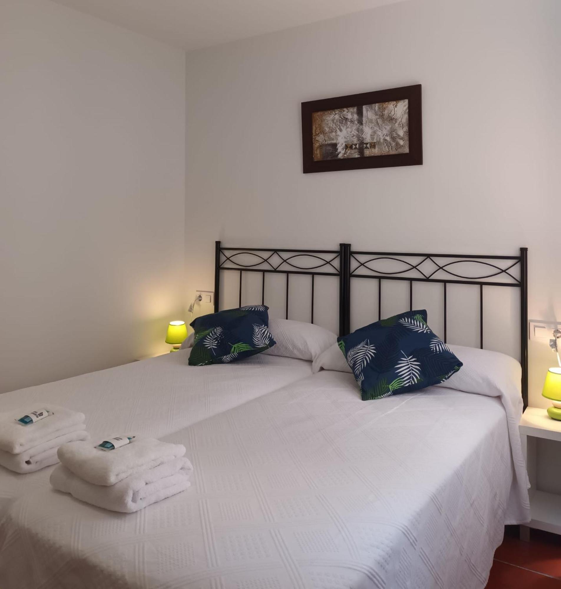 Apartamentos La Piedra En Pleno Centro Historico Con Dos Dormitorios Y Dos Banos Nájera Szoba fotó